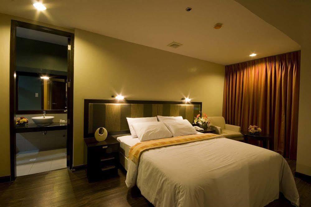 Baguio Burnham Suites Hotel Baguio City Exterior photo